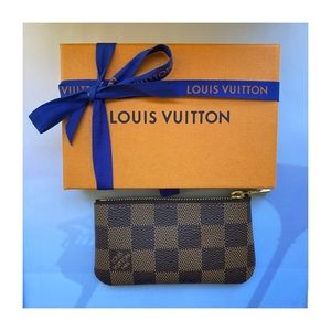 ❗️SOLD❗️🔹Louis Vuitton key pouch🔹